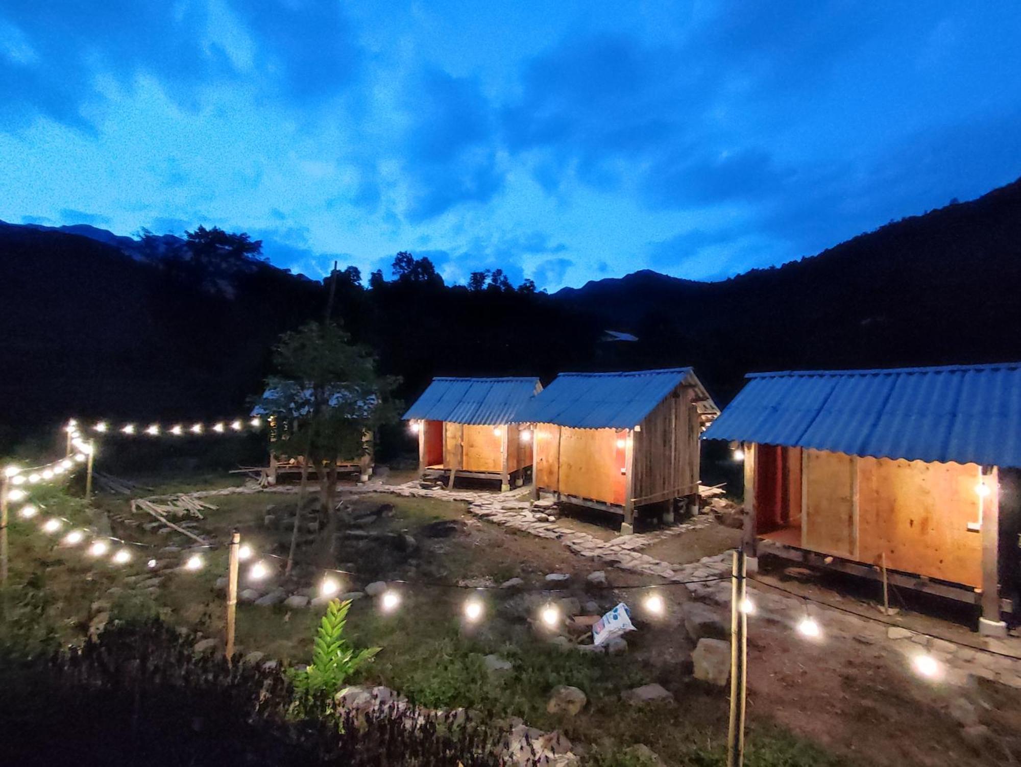 Lung Muoi Homestay Na Giao Bagian luar foto