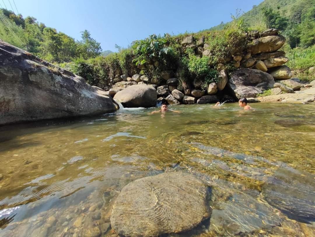 Lung Muoi Homestay Na Giao Bagian luar foto